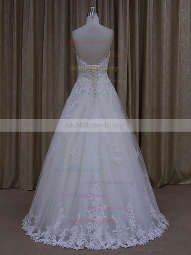 Fashion Floor-length Tulle Appliques Lace Sweetheart Ivory Wedding Dresses #UKM00022045