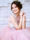 Princess Scoop Neck Tulle Floor-length Appliques Lace Prom Dresses #UKM020103231