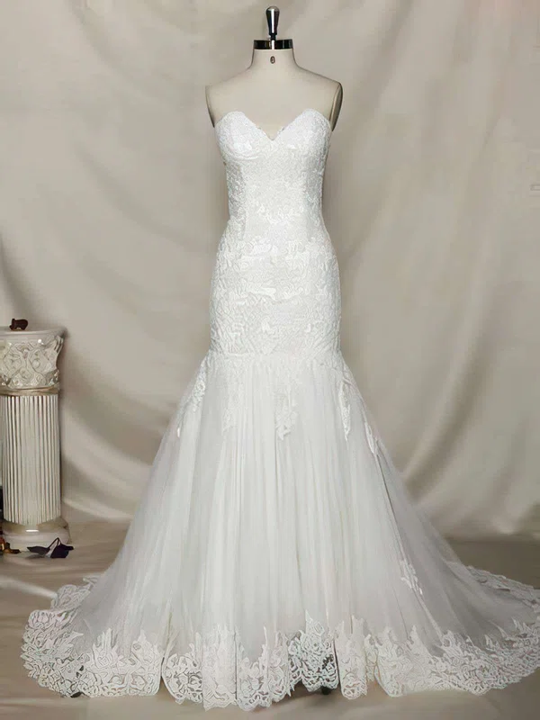 Trumpet/Mermaid Sweetheart Tulle Chapel Train Wedding Dresses With Appliques Lace #00021356
