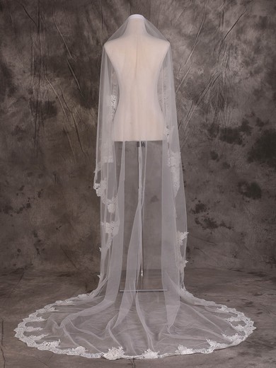 One-tier Ivory Cathedral Bridal Veils with Applique #UKM03010073