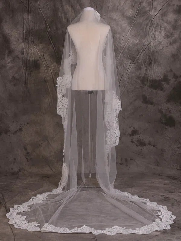 One-tier Ivory Cathedral Bridal Veils with Lace #UKM03010080