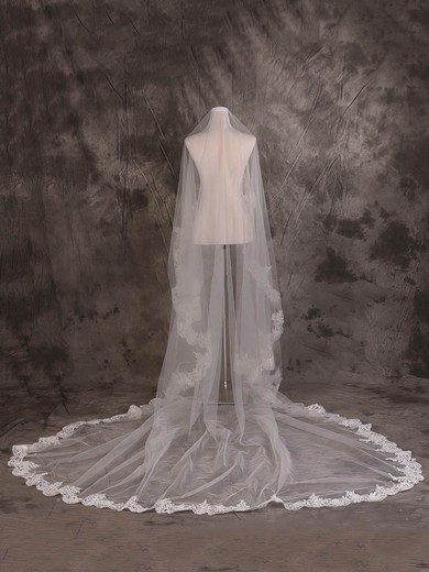 One-tier Ivory Cathedral Bridal Veils with Applique #UKM03010084