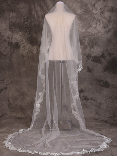 One-tier Ivory Chapel Bridal Veils with Applique #UKM03010087
