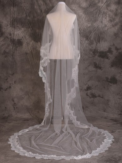 One-tier Ivory Chapel Bridal Veils with Applique #UKM03010088