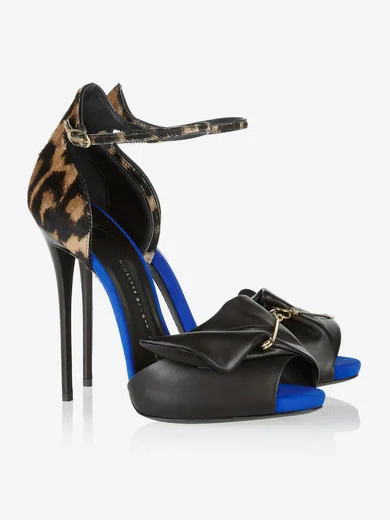 Women's Black Real Leather Pumps with Buckle #UKM03030324