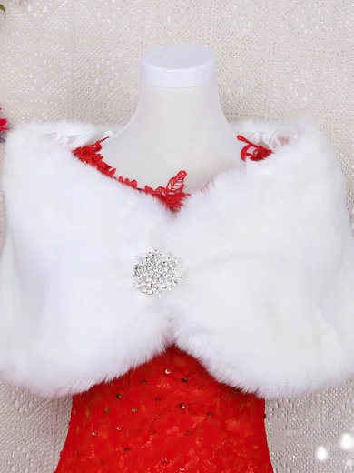 Faux Fur Off-the-Shoulder Sleeveless Shawl with Beading #UKM03040031
