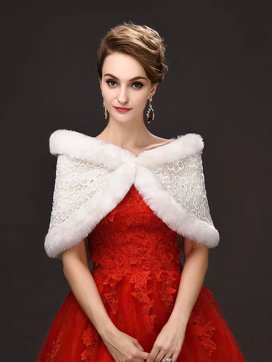 Faux Fur Off-the-Shoulder Sleeveless Shawl with Lace #UKM03040032