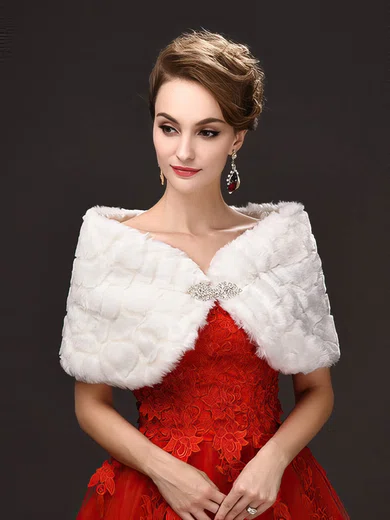 Faux Fur Off-the-Shoulder Sleeveless Shawl with Beading #UKM03040038