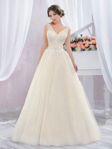 Ball Gown V-neck Tulle Appliques Lace White Open Back Wedding Dress #UKM00022404
