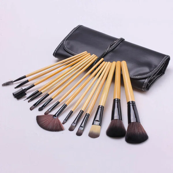 Nylon Professional Makeup Brush Set in 15Pcs #UKM03150017