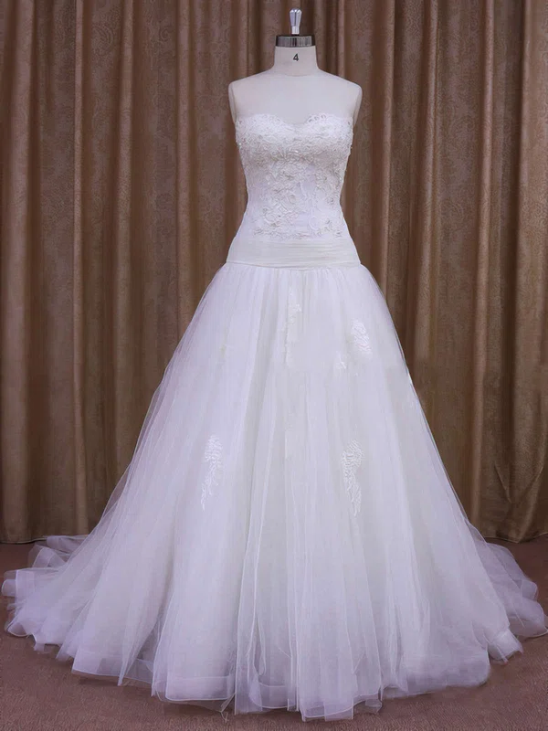 A-line Sweetheart Tulle Court Train Wedding Dresses With Appliques Lace #UKM00021859