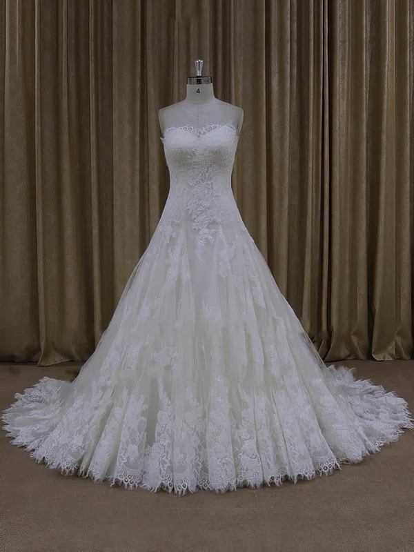 Ball Gown Sweetheart Tulle Chapel Train Wedding Dresses With Appliques Lace #UKM00022000