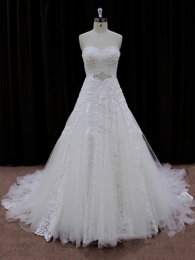 Sweetheart Lace-up Ivory Lace Tulle Appliques Lace Chapel Train Wedding Dresses #UKM00022007
