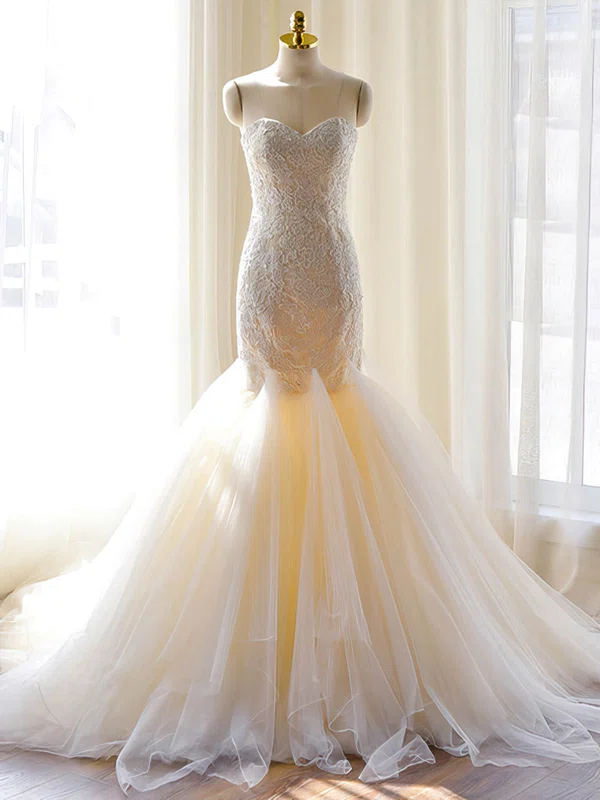 Trumpet/Mermaid Sweetheart Tulle Court Train Wedding Dresses With Appliques Lace #UKM00022703