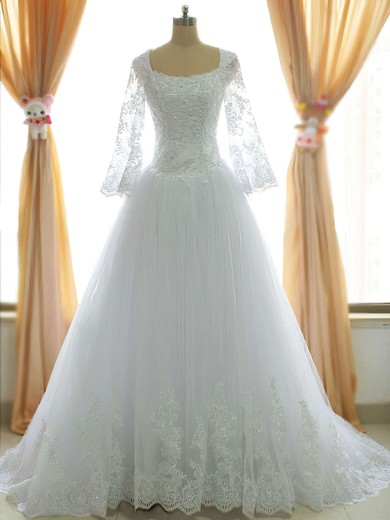 Ball Gown Square Neckline Tulle Chapel Train Wedding Dresses With Appliques Lace #UKM00021485