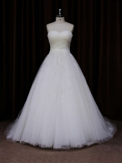 Ivory Court Train Tulle Appliques Lace Sweetheart Lace-up Wedding Dresses #UKM00021639