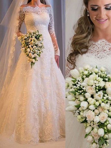 Ball Gown/Princess Off-the-shoulder Tulle Sweep Train Wedding Dresses With Appliques Lace #UKM00022499