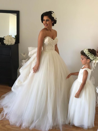 Backless Ball Gown Sweetheart Tulle Watteau Train Appliques Lace Perfect Wedding Dresses #UKM00022543
