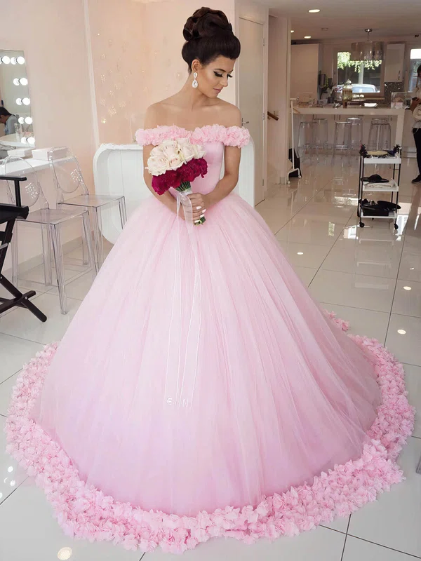 Ball Gown Off-the-shoulder Tulle Court Train Wedding Dresses With Appliques Lace #UKM00022798
