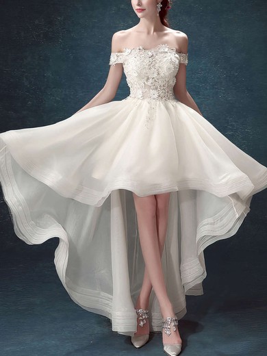 A-line Off-the-shoulder Organza Asymmetrical Wedding Dresses With Appliques Lace #UKM00022882