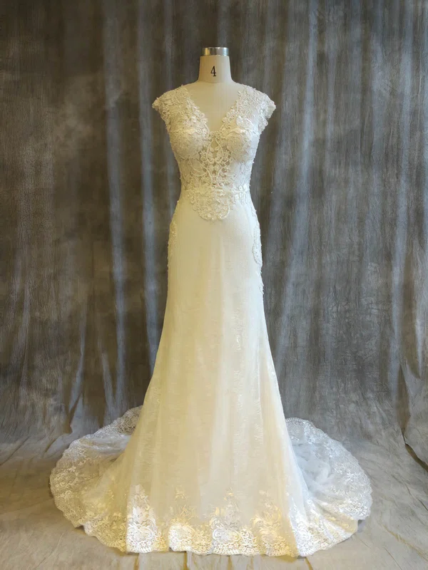 Trumpet/Mermaid V-neck Tulle Sweep Train Wedding Dresses With Appliques Lace #UKM00022914