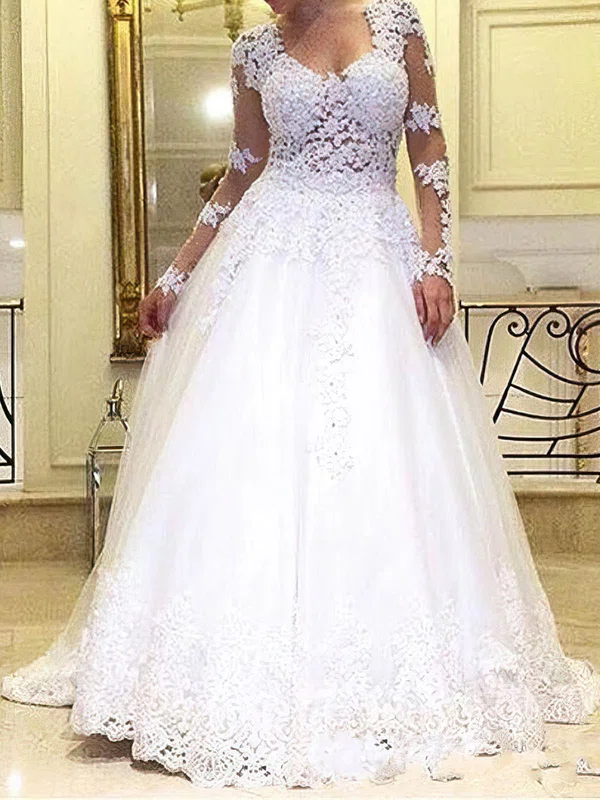 Ball Gown/Princess V-neck Tulle Sweep Train Wedding Dresses With Appliques Lace #UKM00022993