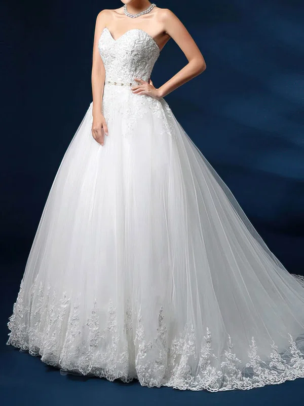 Ball Gown/Princess Sweetheart Tulle Chapel Train Wedding Dresses With Appliques Lace #UKM00023030