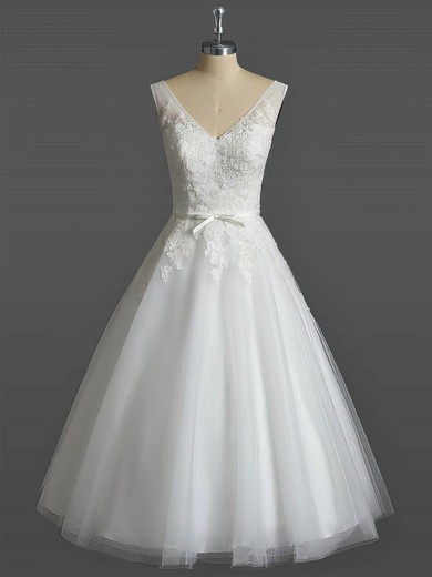 Ball Gown V-neck Tulle Tea-length Wedding Dresses With Appliques Lace #UKM00023031