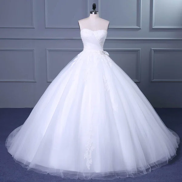 Ball Gown Sweetheart Tulle Court Train Wedding Dresses With Appliques Lace #UKM00023048