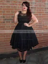 A-line Scoop Neck Tulle Tea-length Appliques Lace Prom Dresses #UKM020105983