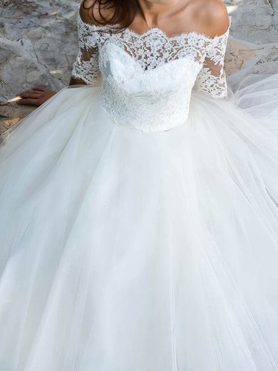 Ball Gown/Princess Off-the-shoulder Tulle Ankle-length Wedding Dresses With Appliques Lace #UKM00023524