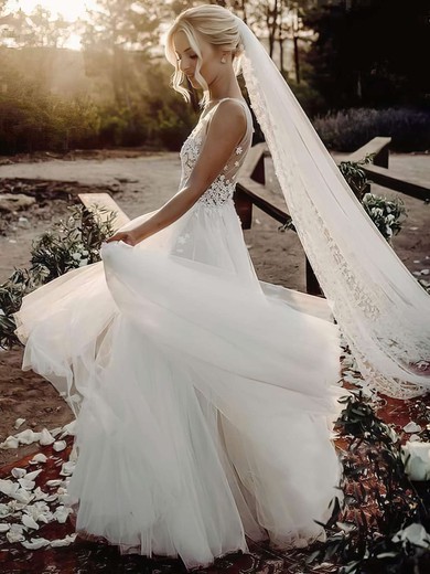 Tulle V-neck A-line Floor-length Appliques Lace Wedding Dresses #UKM00023610