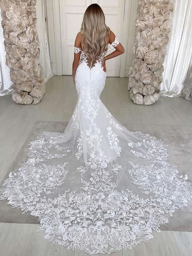 Tulle Off-the-shoulder Trumpet/Mermaid Court Train Appliques Lace Wedding Dresses #UKM00023615