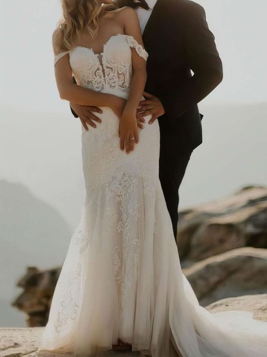 Trumpet/Mermaid Off-the-shoulder Tulle Sweep Train Wedding Dresses With Appliques Lace #UKM00023747