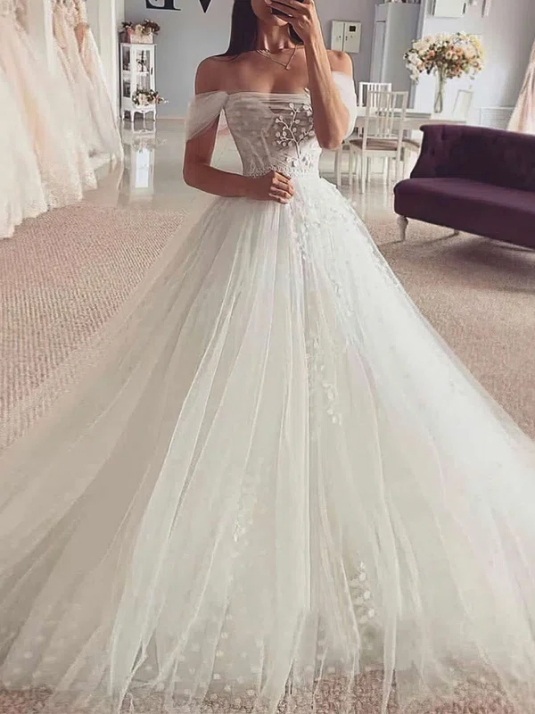 Ball Gown/Princess Off-the-shoulder Tulle Court Train Wedding Dresses With Appliques Lace #UKM00023840