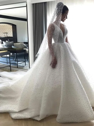 Ball Gown V neck Tulle Chapel Train Wedding Dresses With Pearl