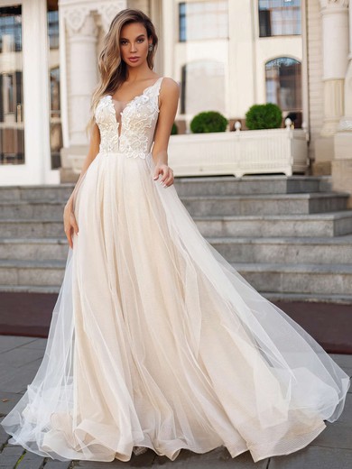 Tulle V-neck A-line Court Train Appliques Lace Wedding Dresses #UKM00023850