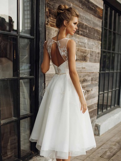 A-line Scoop Neck Tulle Tea-length Wedding Dresses With Appliques Lace #UKM00023851