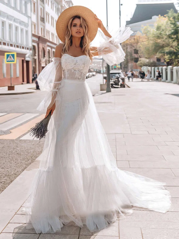 Trumpet/Mermaid Sweetheart Tulle Sweep Train Wedding Dresses With Appliques Lace #UKM00023852