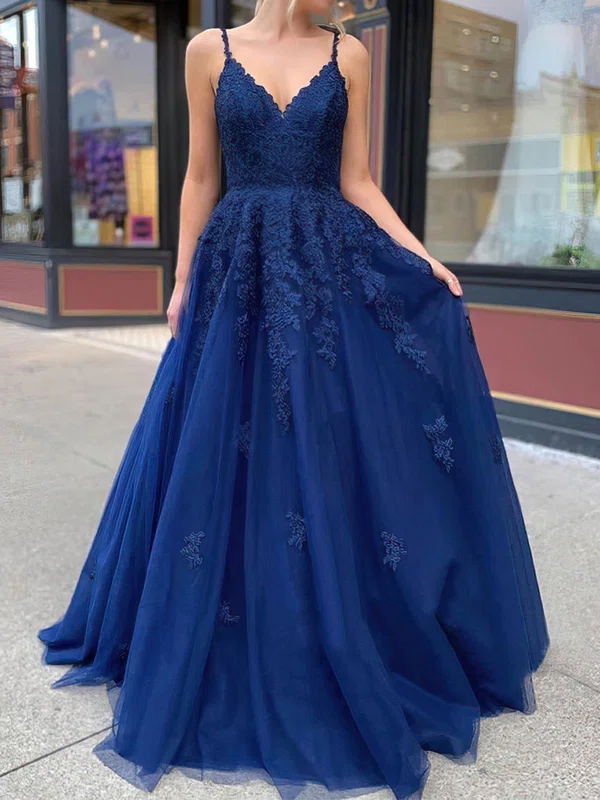 Ball Gown V-neck Tulle Prom Dresses With Appliques #UKM020106787