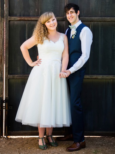 Tulle V-neck A-line Tea-length Appliques Lace Wedding Dresses #UKM00023864