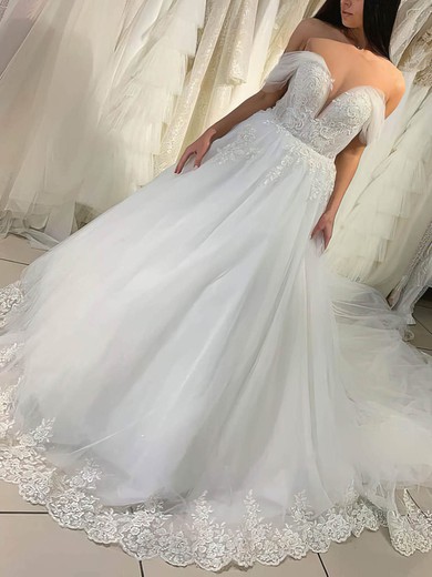 Ball Gown Off-the-shoulder Tulle Court Train Wedding Dresses With Appliques Lace #UKM00023975