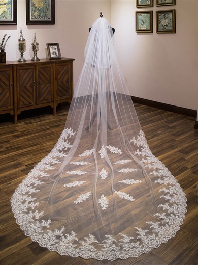 Chapel Bridal Veils Two-tier Lace Applique Edge Applique Classic #UKM03010195
