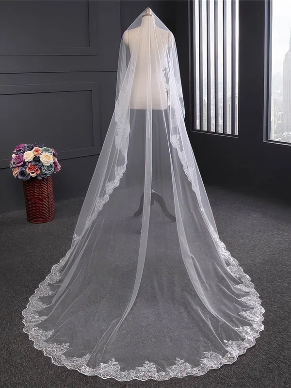 Cathedral Bridal Veils One-tier Lace Applique Edge Sequin Oval #UKM03010214