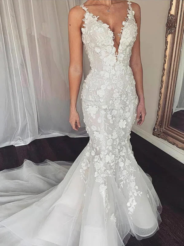 Trumpet/Mermaid V-neck Tulle Sweep Train Wedding Dresses With Appliques Lace #UKM00024243