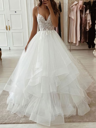 Ball Gown/Princess V-neck Tulle Sweep Train Appliques Lace Wedding Dresses #UKM00024248