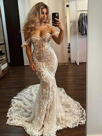 Trumpet/Mermaid Off-the-shoulder Tulle Sweep Train Appliques Lace Wedding Dresses #UKM00024351