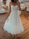 A-line Sweetheart Tulle Tea-length Wedding Dresses With Appliques Lace #UKM00024367