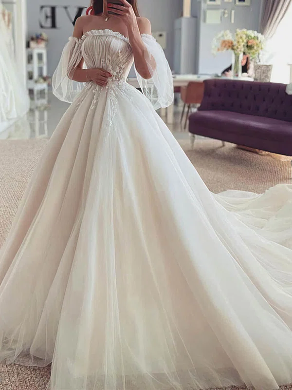 Ball Gown/Princess Off-the-shoulder Tulle Court Train Wedding Dresses With Appliques Lace #UKM00024425