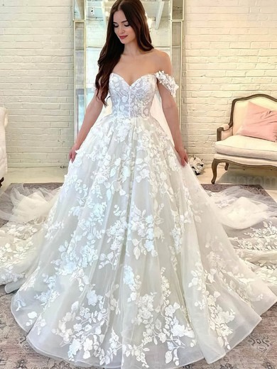 Ball Gown Off-the-shoulder Tulle Court Train Appliques Lace Wedding Dresses #UKM00024444